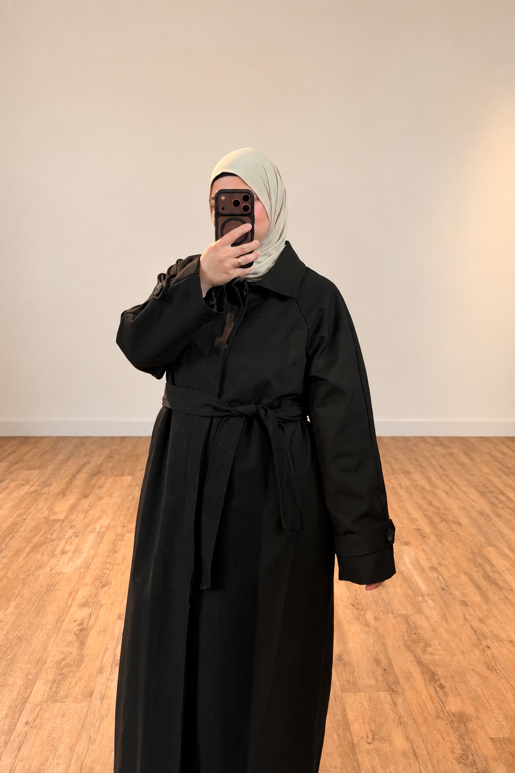 Langer Trenchcoat