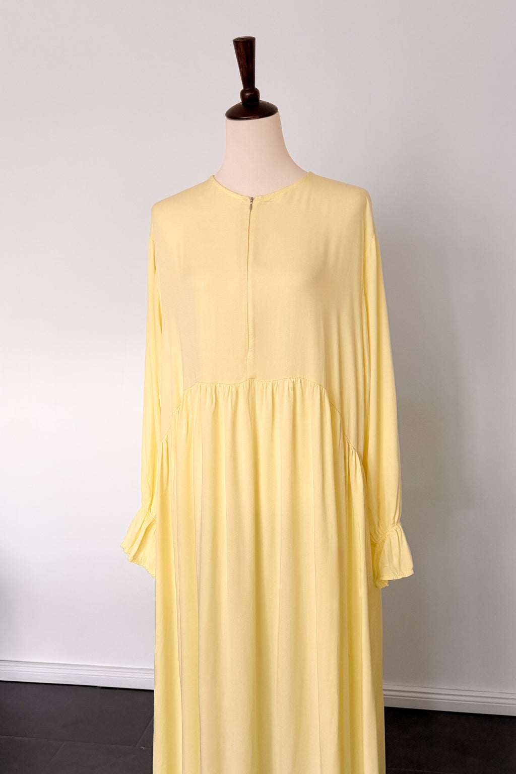 Abaya mit Reißverschluss