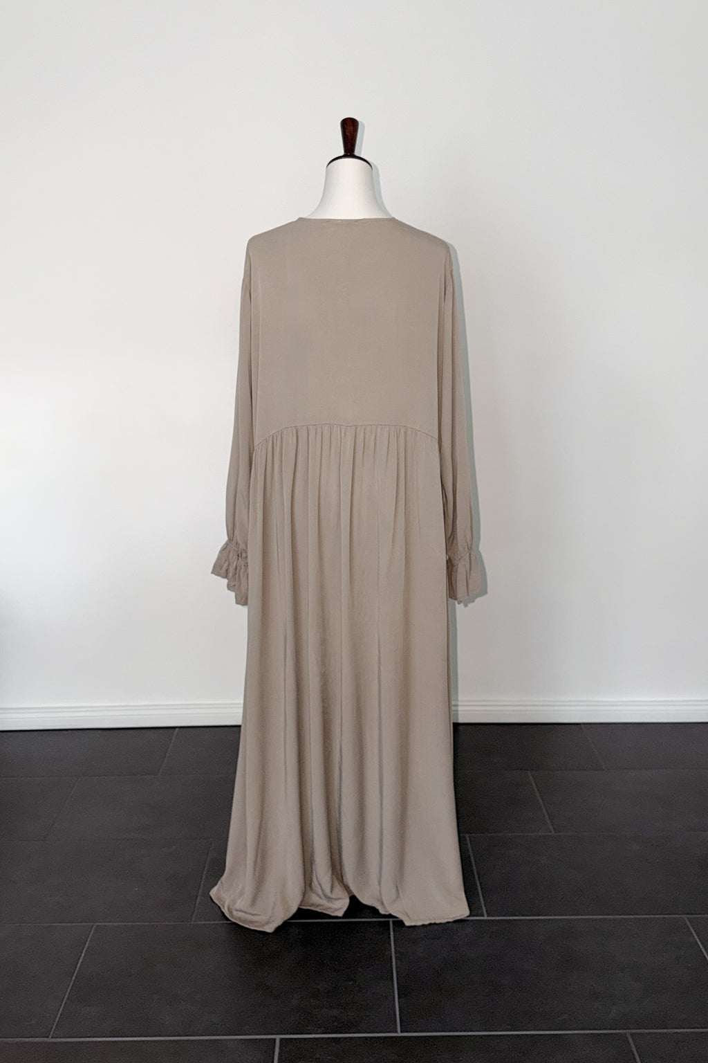 Abaya mit Reißverschluss