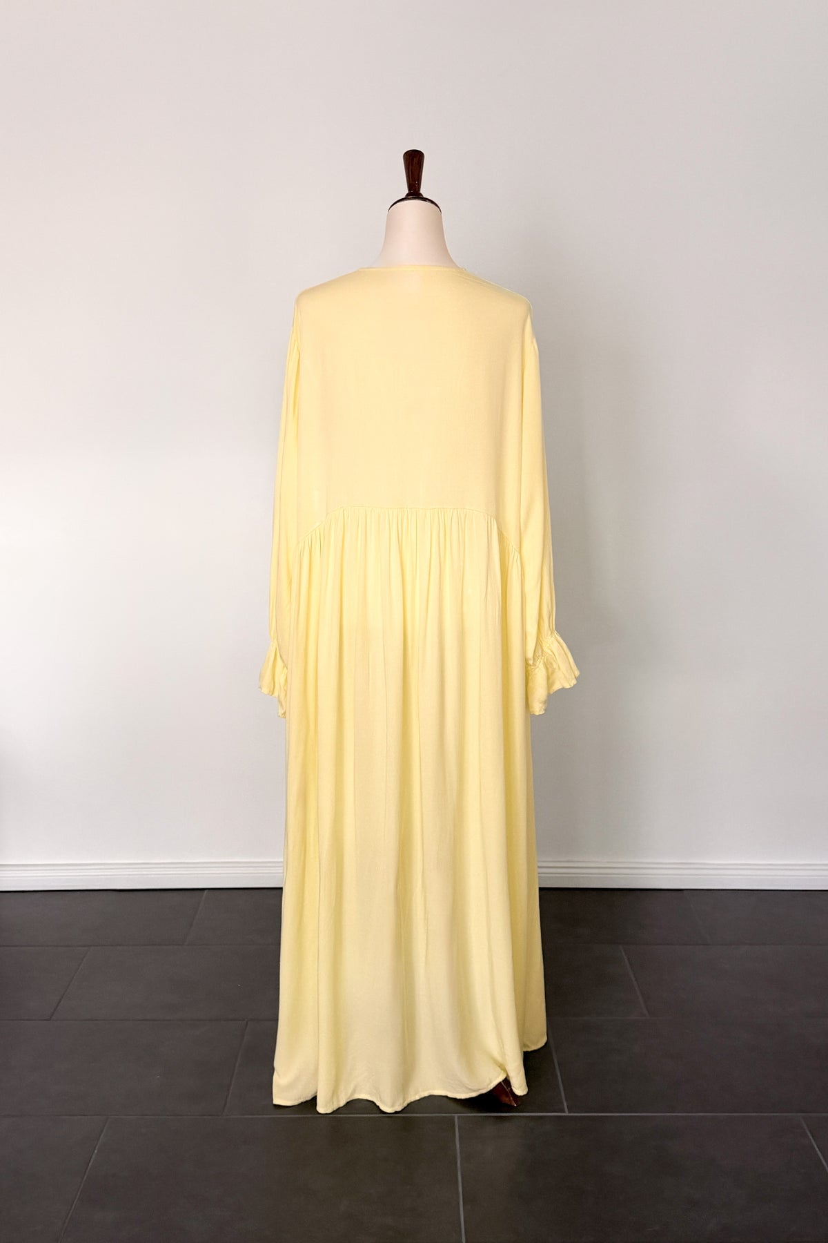 Abaya mit Reißverschluss