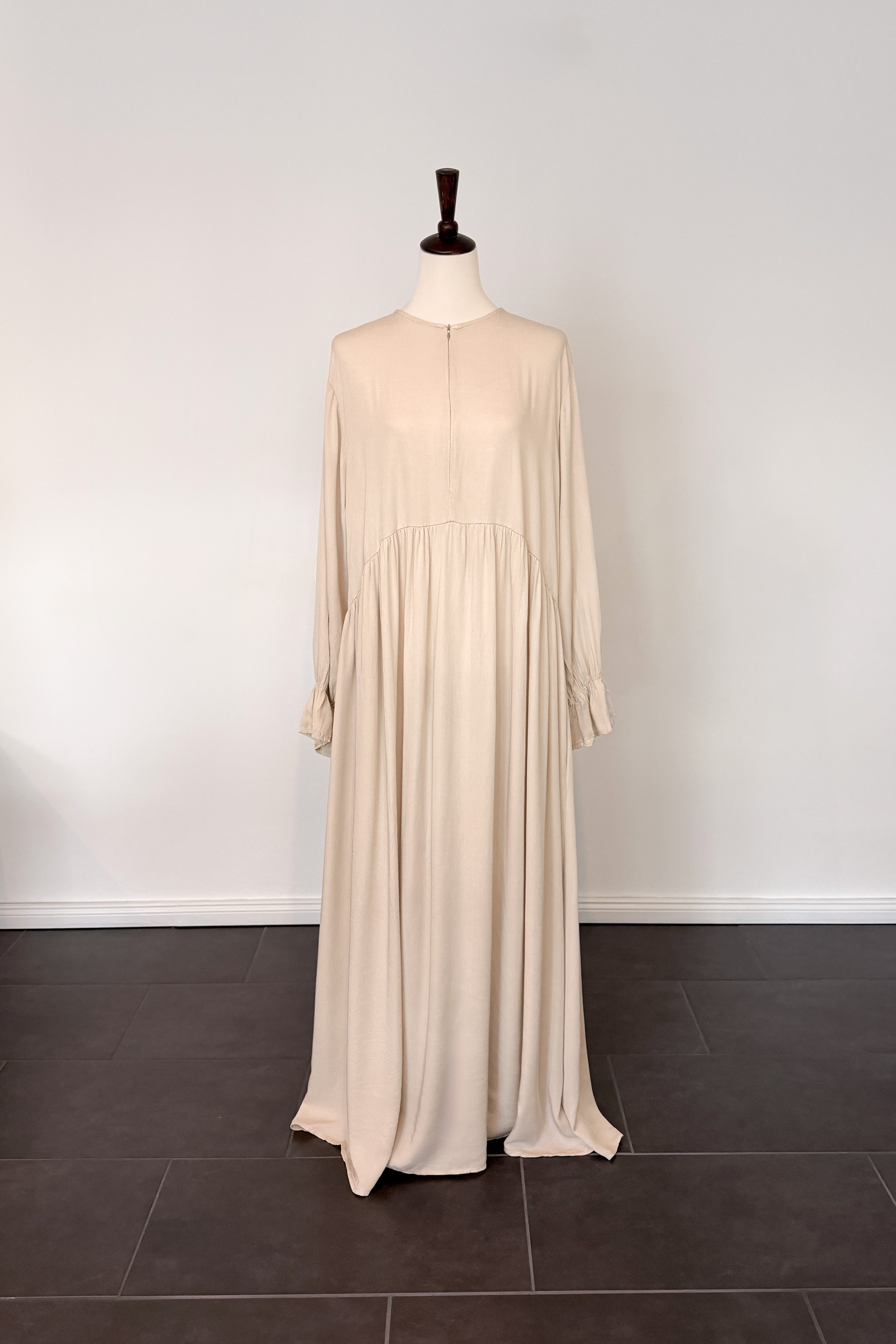 Abaya mit Reißverschluss