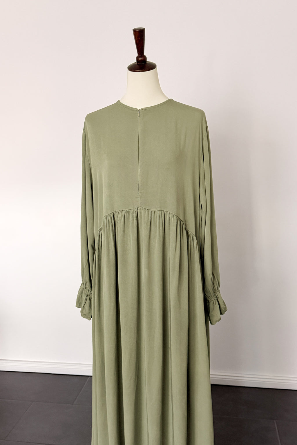 Abaya mit Reißverschluss