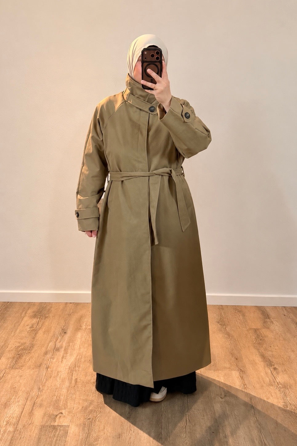 Langer Trenchcoat
