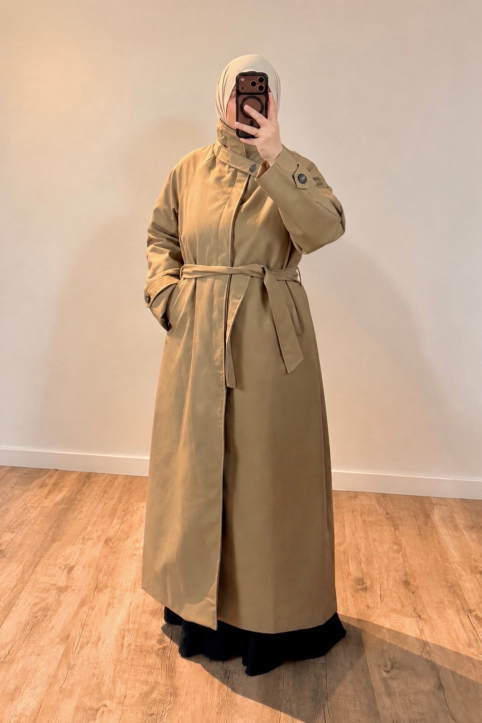 Langer Trenchcoat