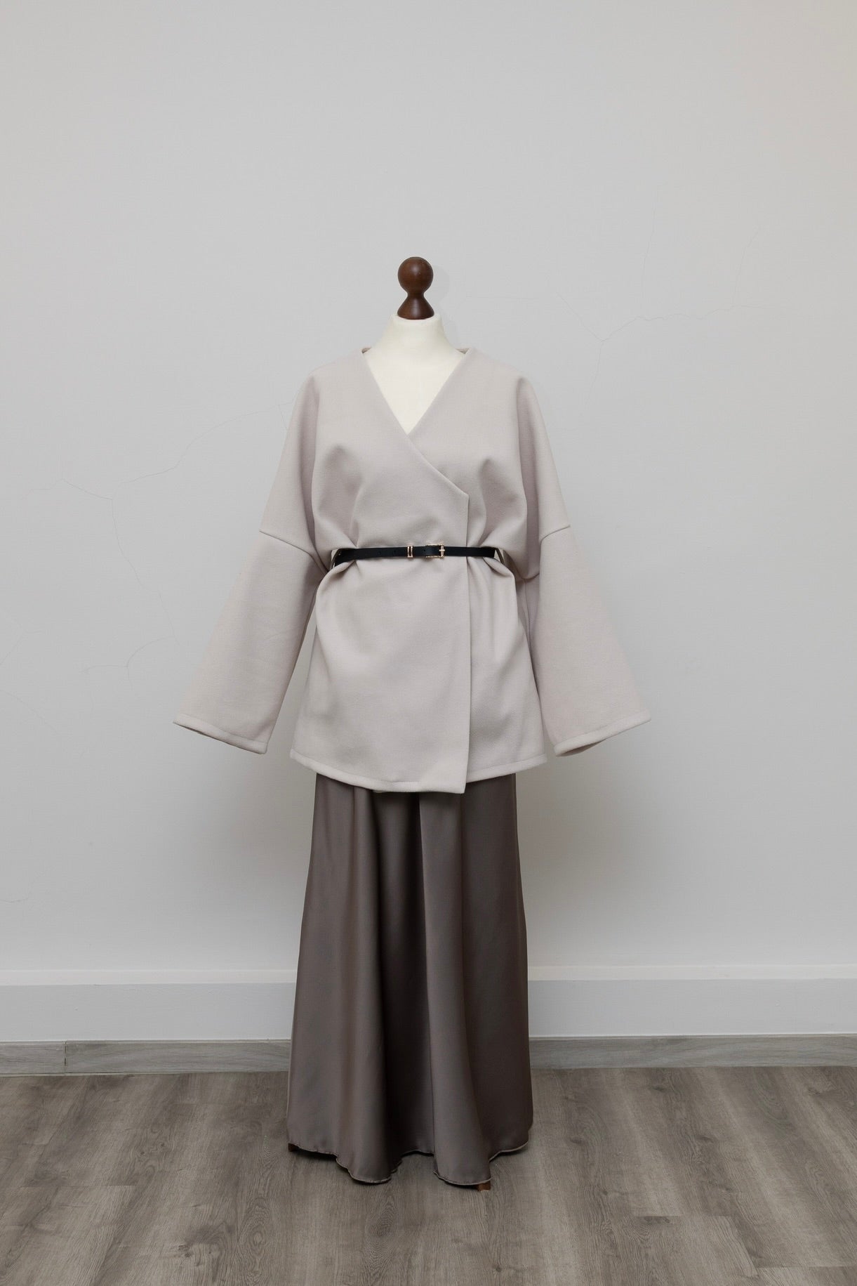 Mira Jacke mit Gürtel