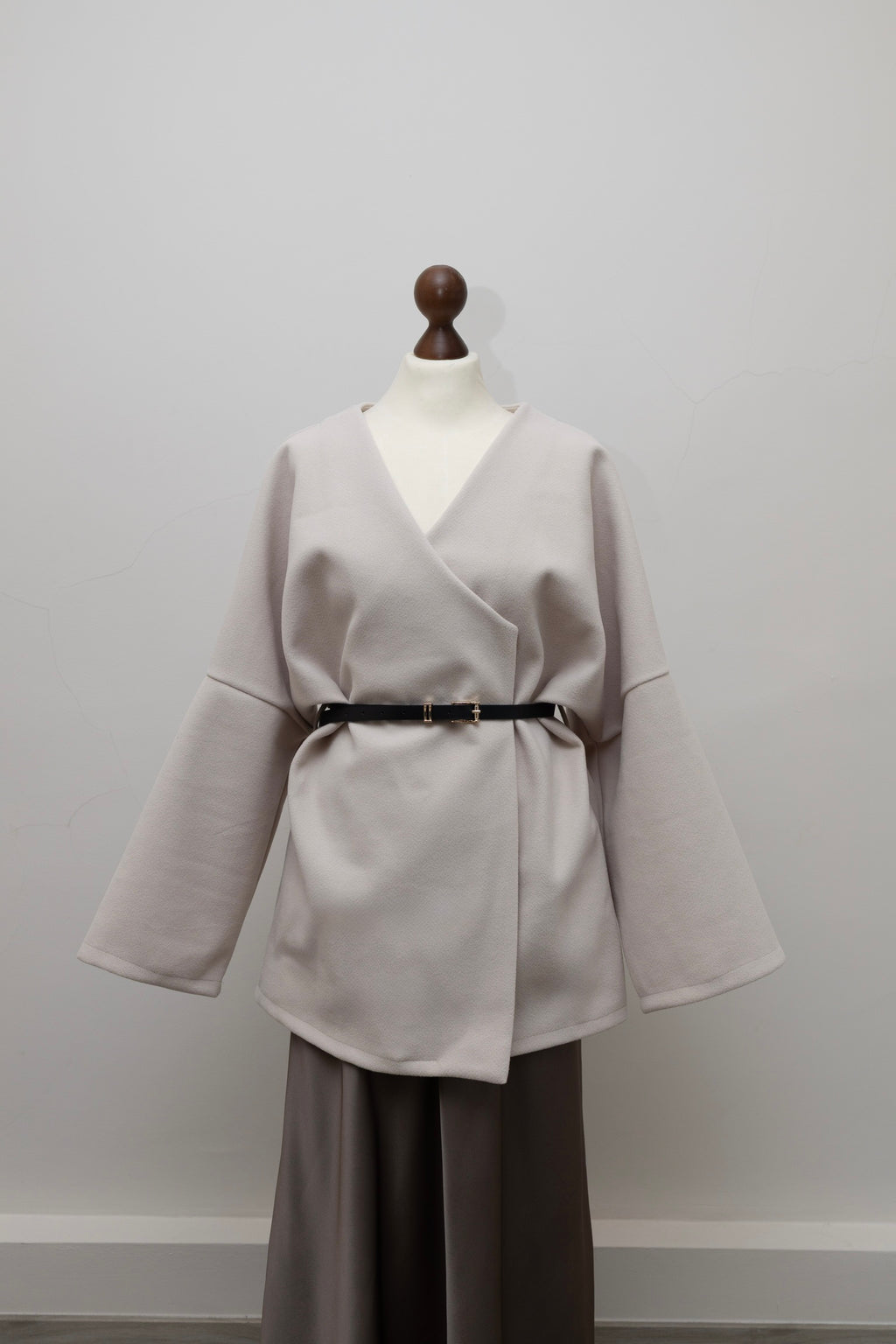 Mira Jacke mit Gürtel