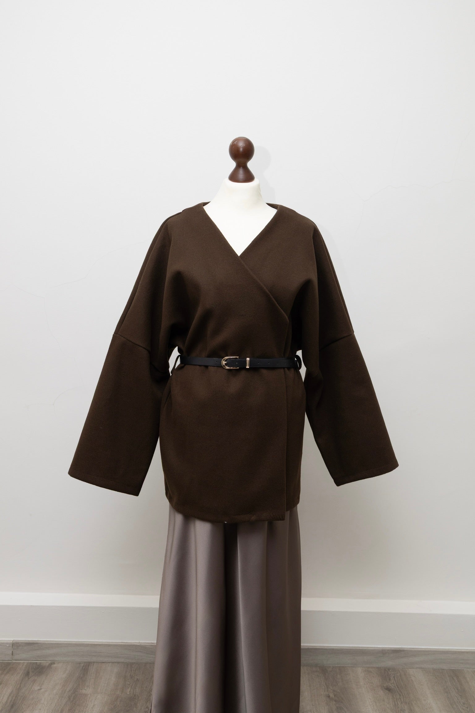 Mira Jacke mit Gürtel