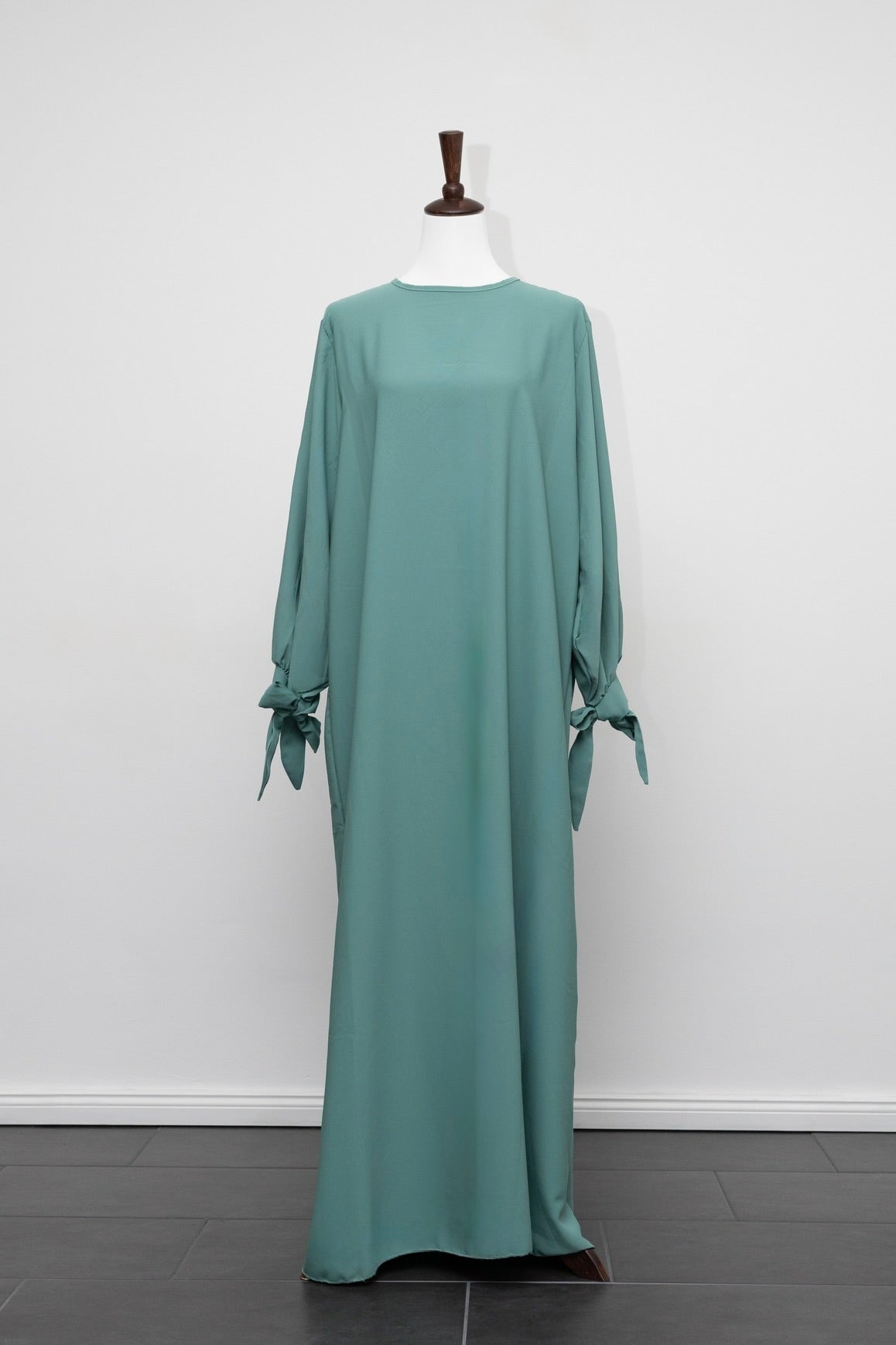 Abaya mit Ballonärmeln und Schleife