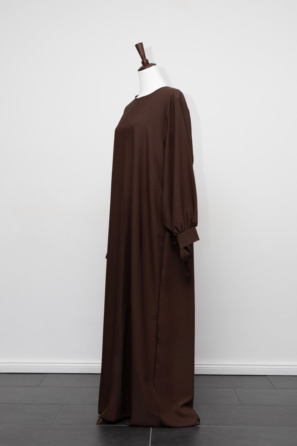 Abaya mit Ballonärmeln und Schleife