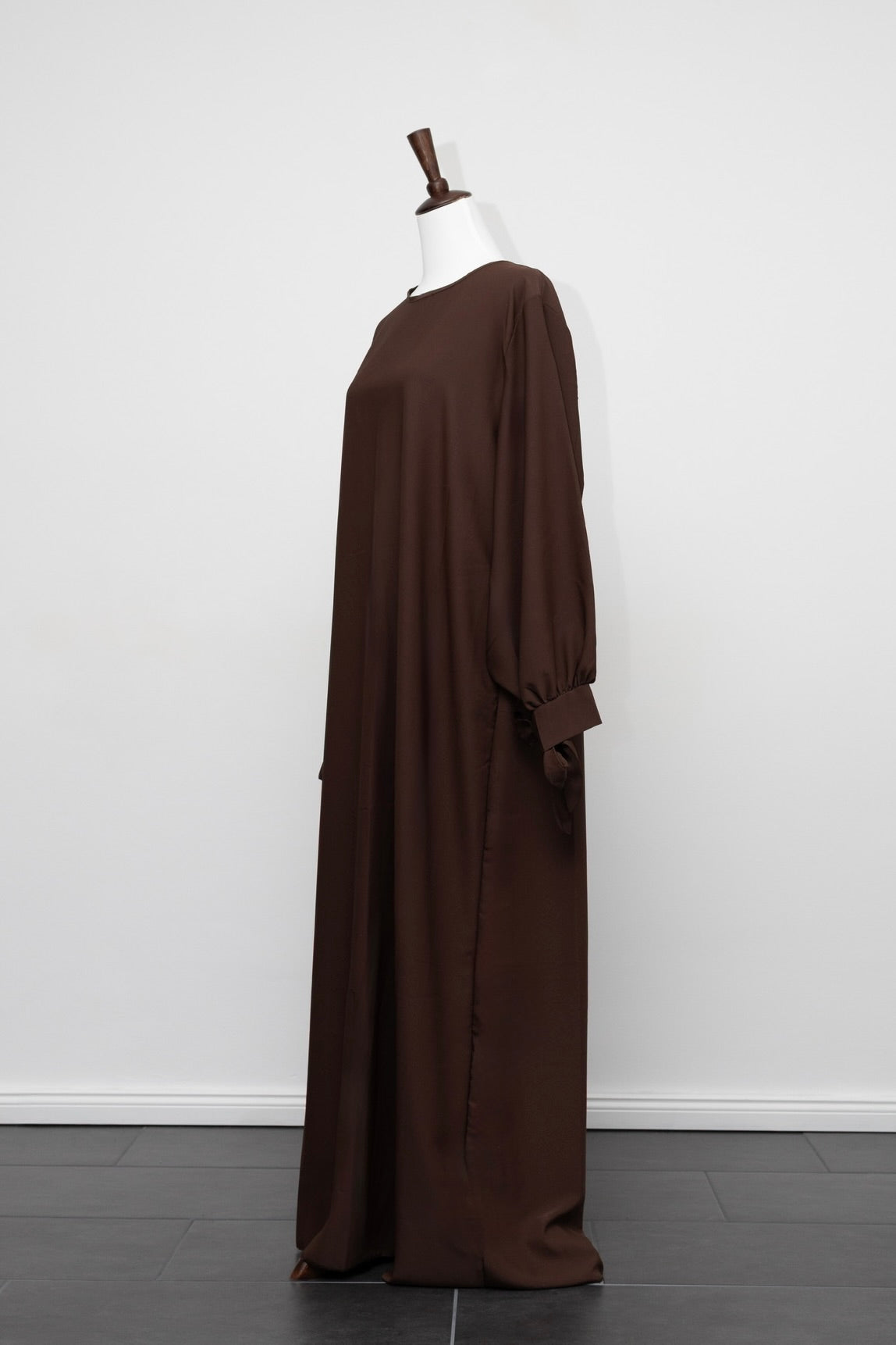 Abaya mit Ballonärmeln und Schleife